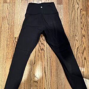 Lululemon wunder under leggings size 6, 25” inseam